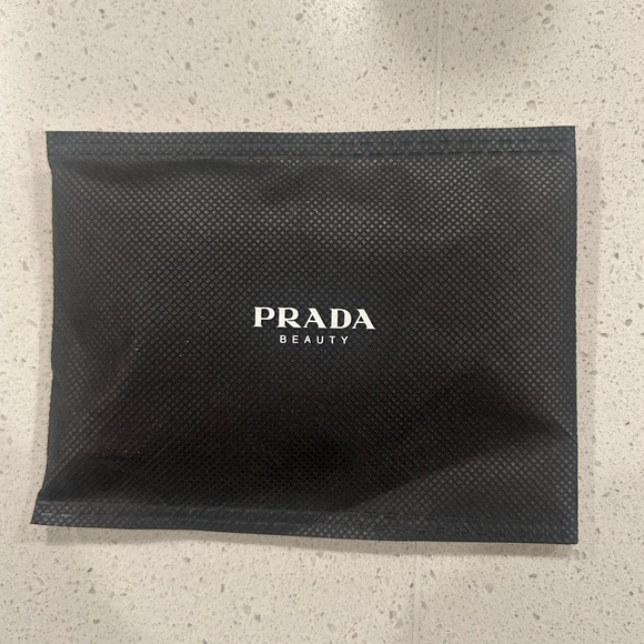 Prada Beauty Green Pouch and Mirror - Picture 3 of 5